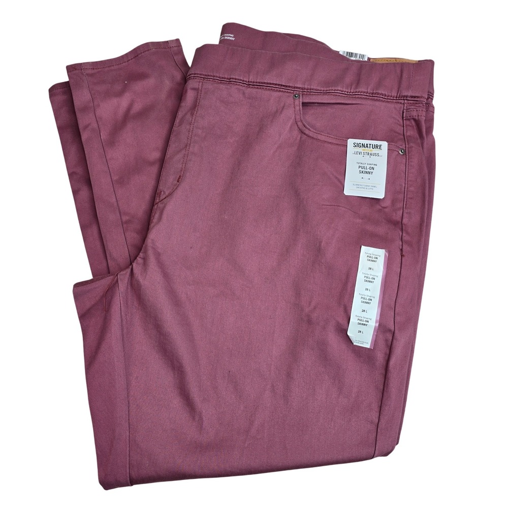 Signature Levi Strauss Totally Shaping‎ Pull-On Skinny Jeans Mauve 28 long
